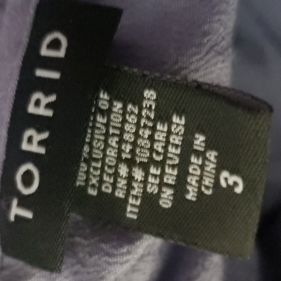 Plus Size 3X Torrid Embroidered Lace Inset Cold Shoulder Top floral Blouse - Picture 5 of 7